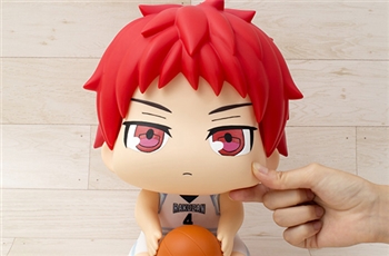 สาว ๆ คนไหน อยากหยิกแก้มคุโรโกะบ้างไหม?